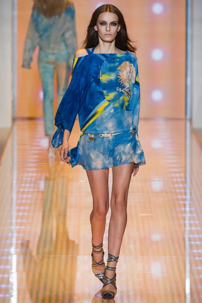 Look 24